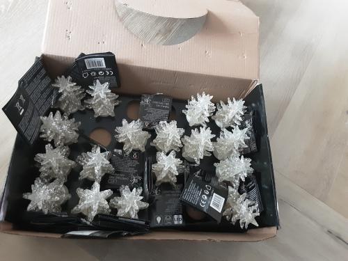 Kerstboompje met verlichting 2 voor 1 euro