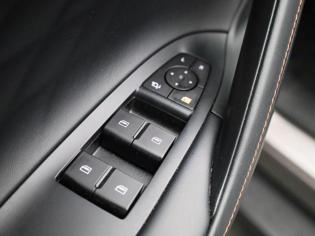 MG Hs phev 1.5 272pk aut. luxury | leder | camera | carplay | adaptieve cru