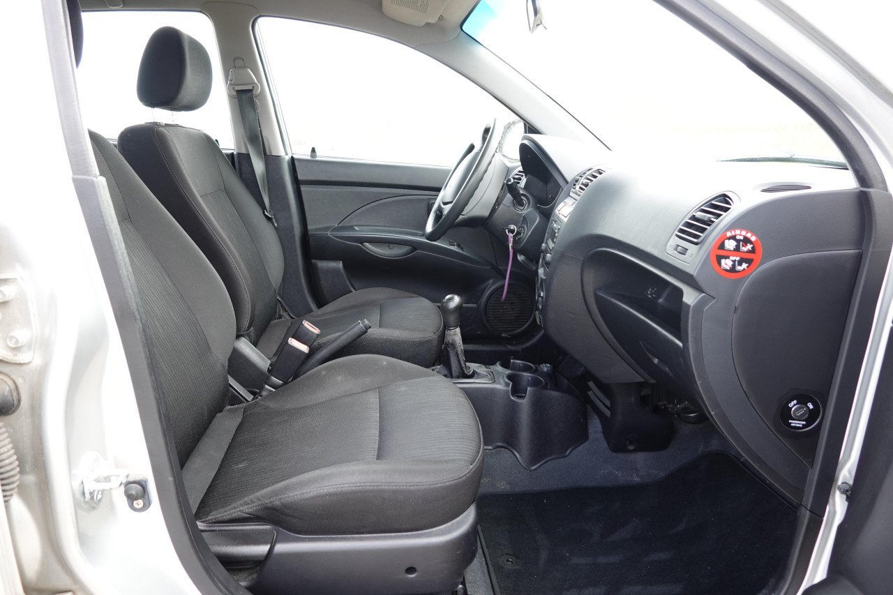 Kia Picanto 1.1 48 KW 2008 Grijs 5-deurs