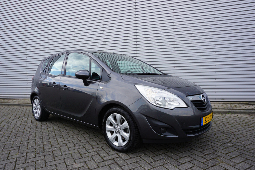 Opel Meriva 1.4 turbo cosmo airco / trekhaak / cruise control  / nap