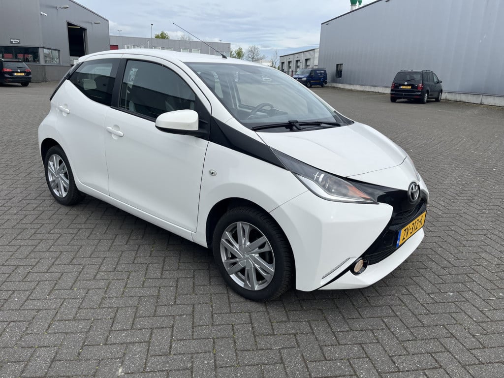 Toyota Aygo 1.0 vvt-i x-wave