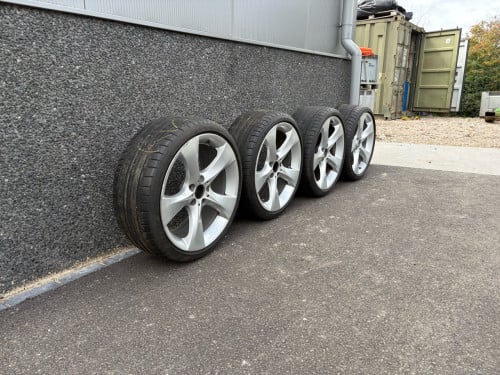BMW F10/F11  bandenset.