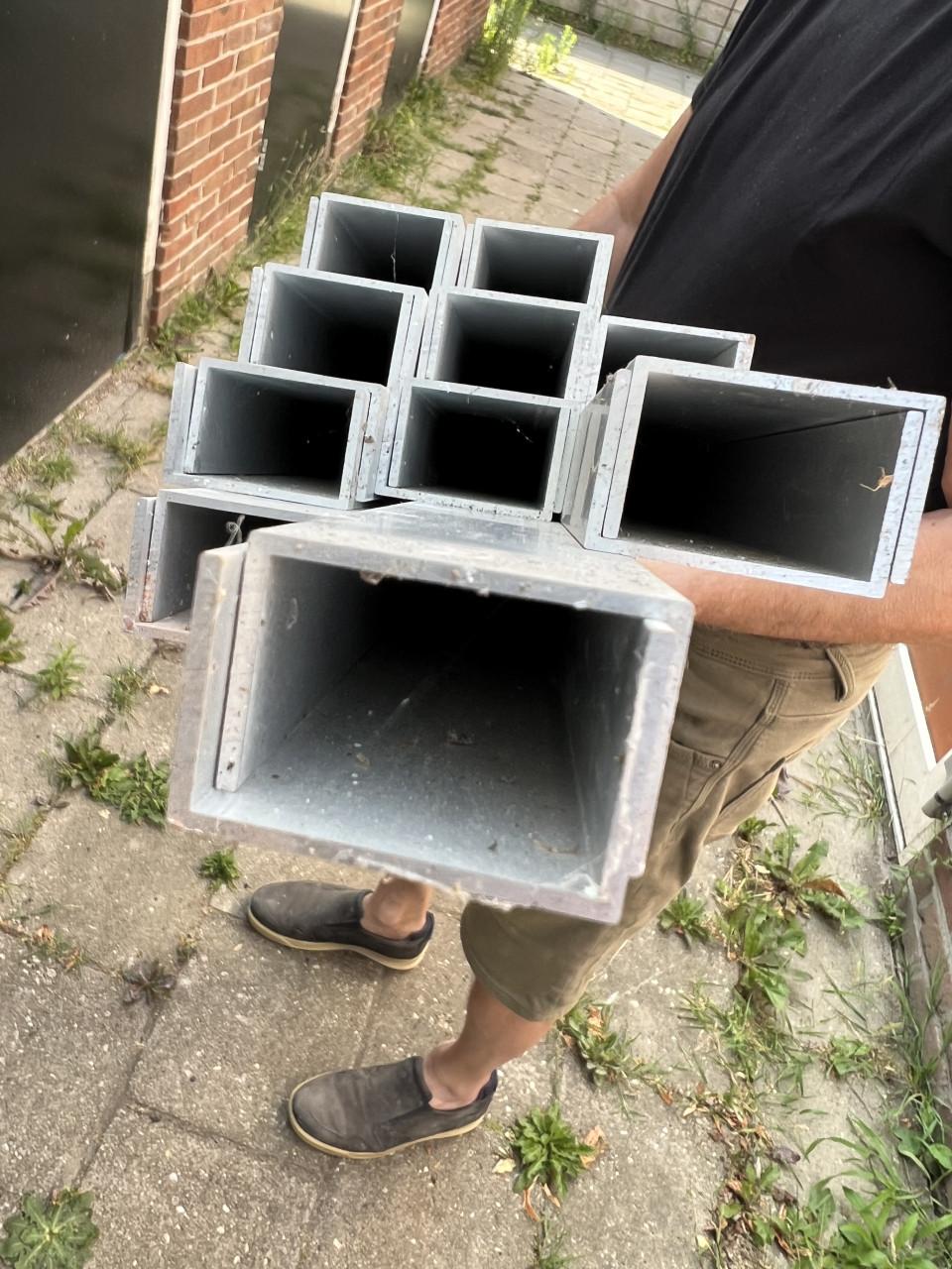 Aluminium U-profielen gelijkzijdig 25x40x25x2mm