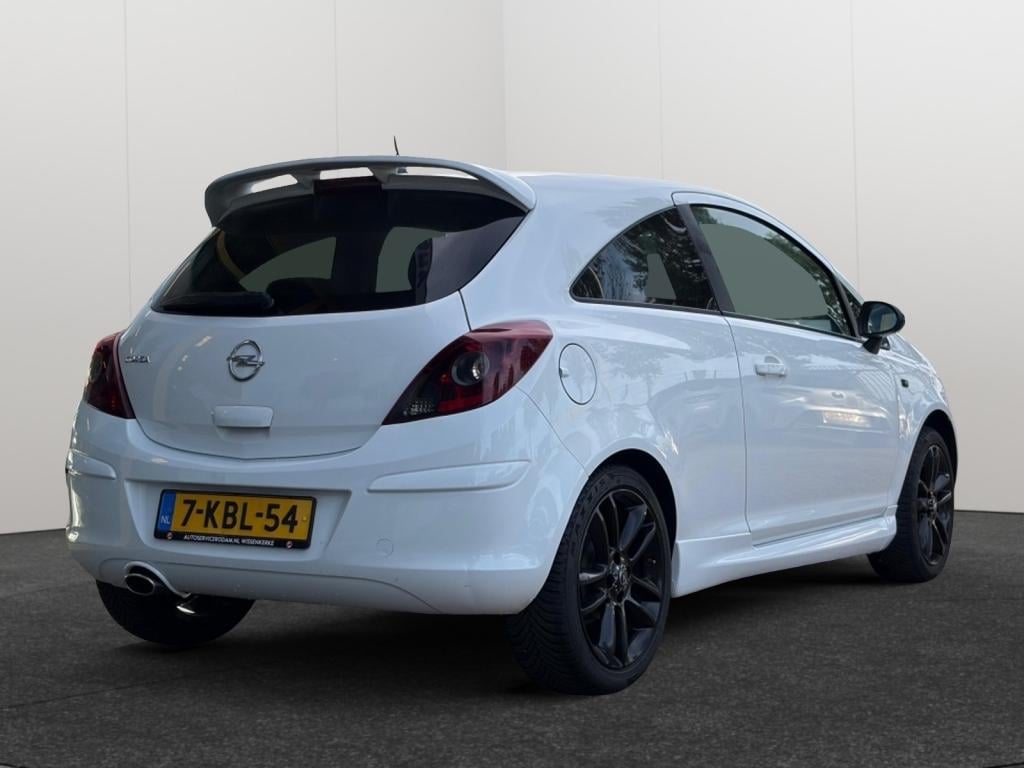 Opel Corsa 1.2-16v color ed.