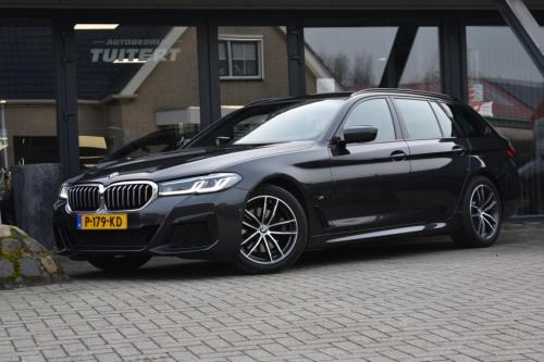 BMW 5 Serie touring 520i m-sport | laserlight | nap | dealer onderhouden | 