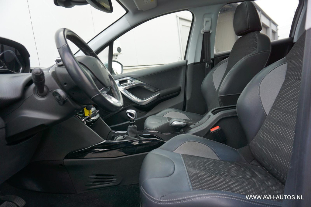 Peugeot 2008 1.6 bluehdi allure