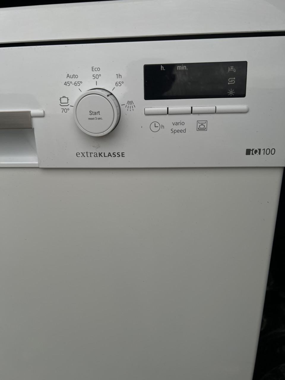 Siemens iQ100 vrijstaand Vaatwasser 85x60 cm.  Energieklasse A+++