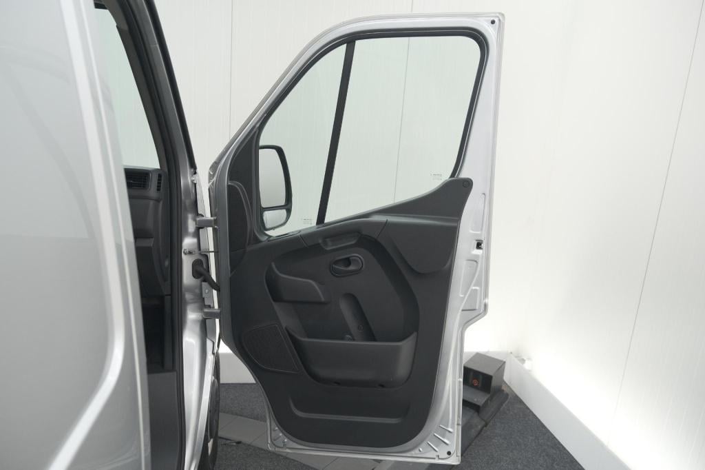 Opel Movano 2.3 turbo l2h2 dc | trekhaak | camera | navigatie | climate con