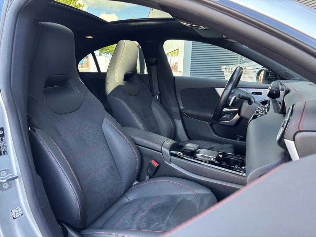 Mercedes-Benz Cla 250 e amg line premium plus pack, panoramadak + nl-auto!