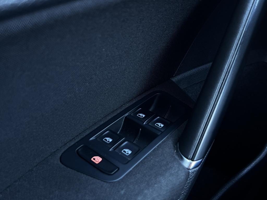 Volkswagen Golf 1.0 tsi highline business