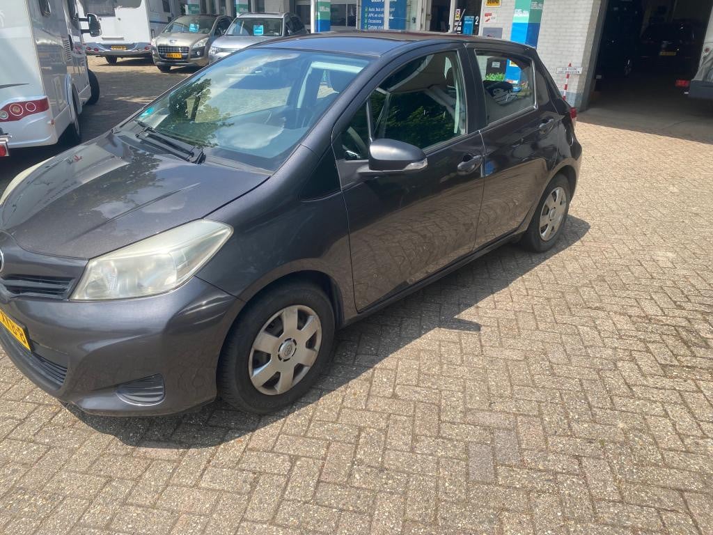 Toyota Yaris 1.0 vvt-i comfort