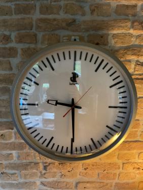 Originele stationsklok