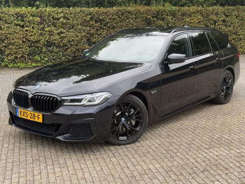 BMW 5-serie Touring - M Sport | BTW | Trekhaak | Laser | Panoramadak | HUD