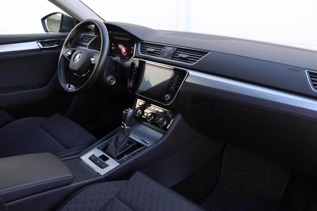 Skoda Superb combi 1.5 tsi act business edition 150pk