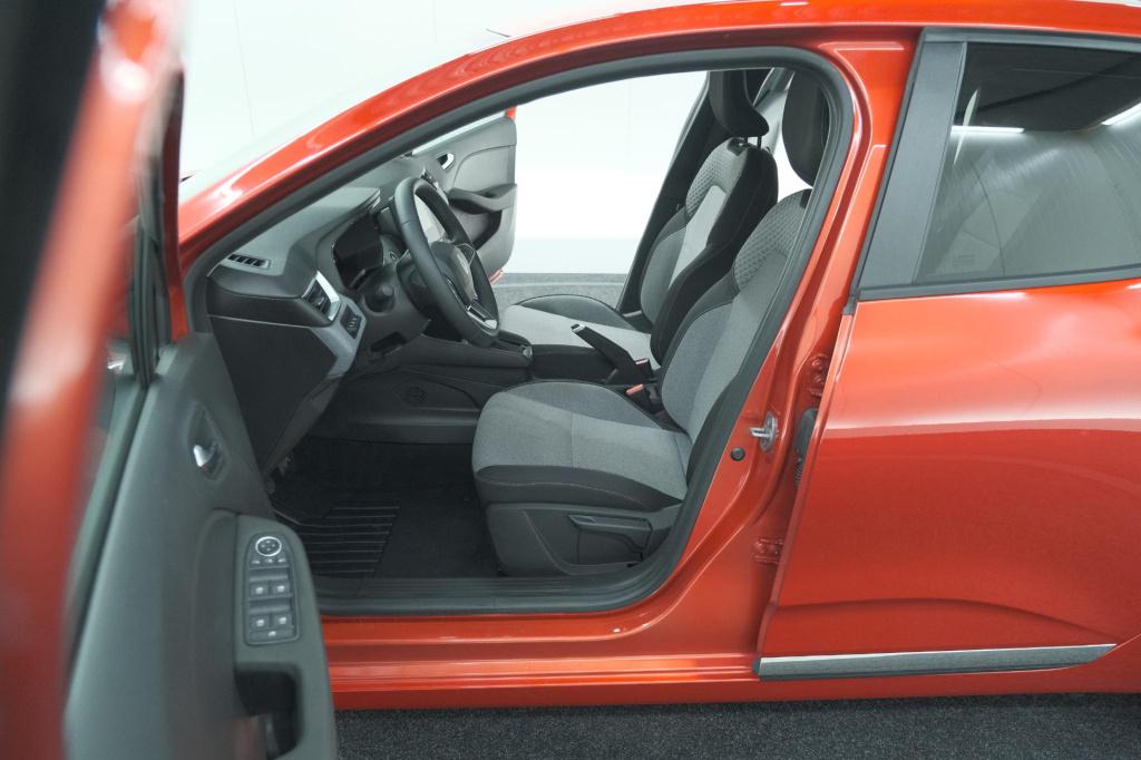 Renault Clio tce 90 gpf evolution | stoelverwarming | parkeersensoren | nav