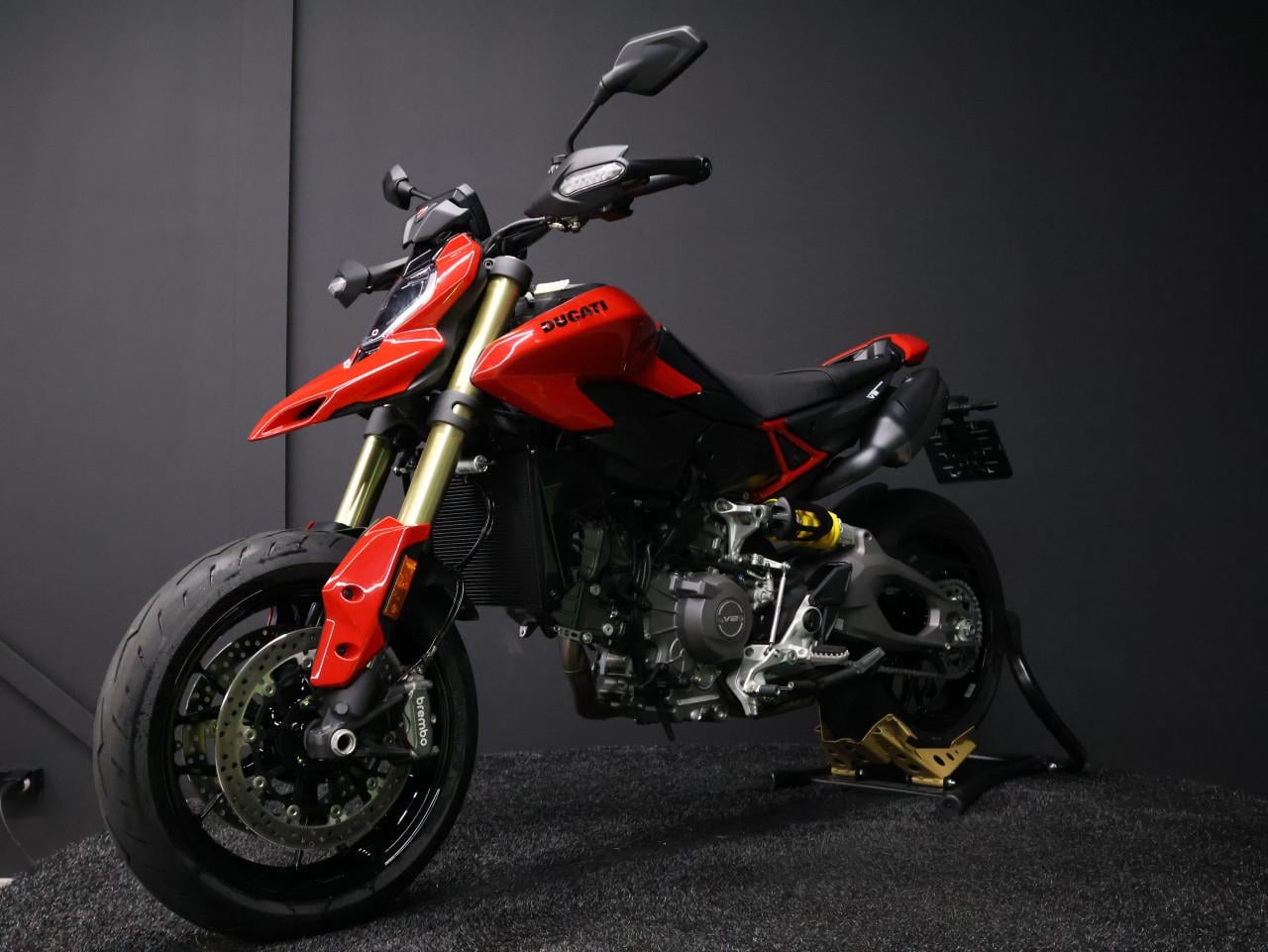 HYPERMOTARD V2 | BTW Motor