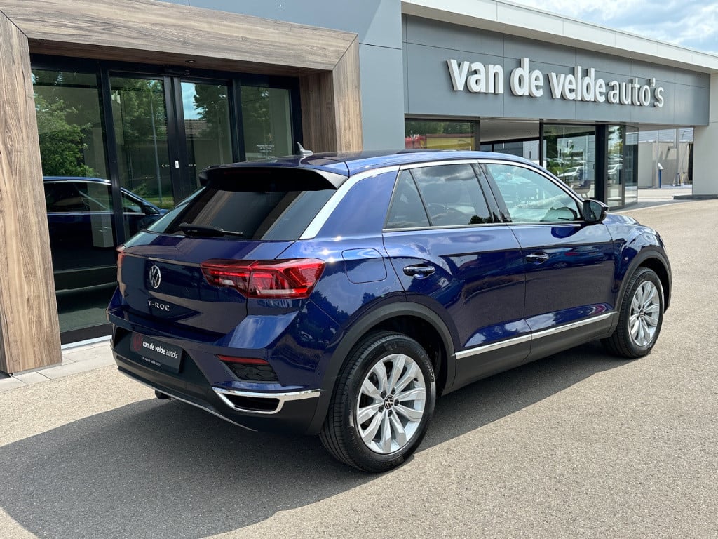 Volkswagen T-roc 1.5 tsi 150pk sport | trekhaak | carplay | led | dode hoek