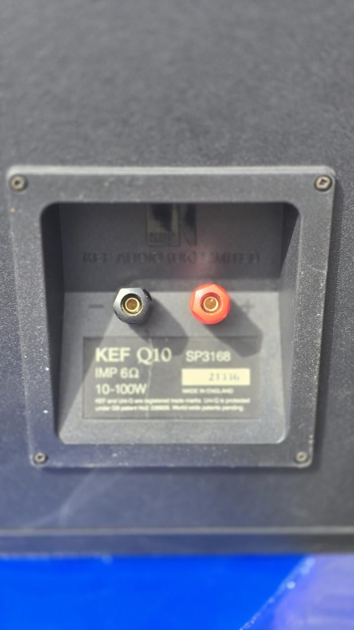 KEF Q10 speakers