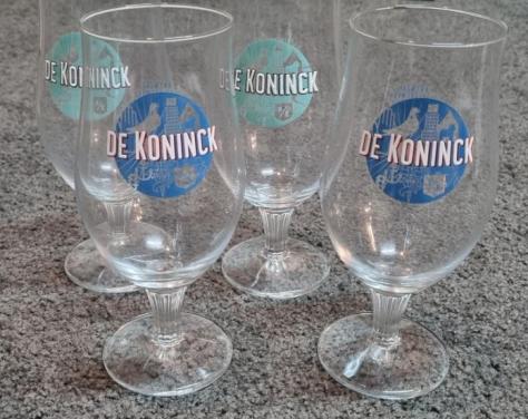 4 BIERGLAZEN van het merk 'DE KONINCK'🍺🍻