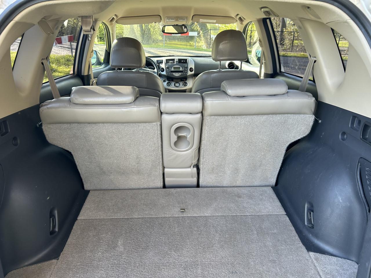 Toyota rav4 2.0i Automaat leder verw zitting apk bull bar trekhaak 93