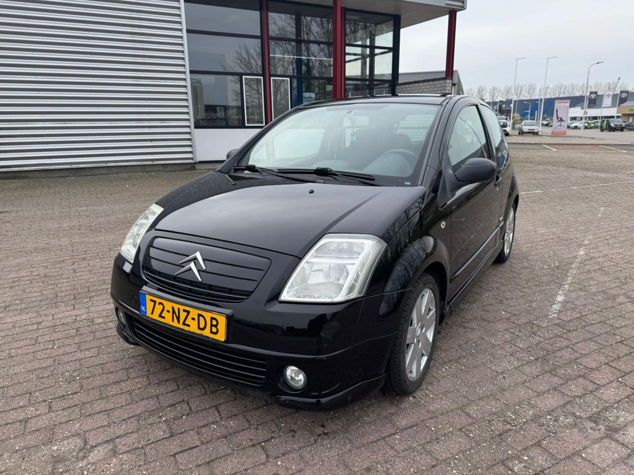 Citroen  c 2  automaat  bj 2004 1500 euro