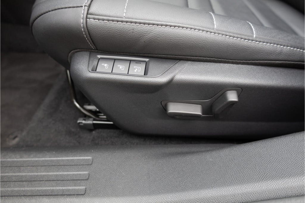 Citroen Ë-c4 shine 50 kwh ✅pano✅leer✅apple/android✅360°cam