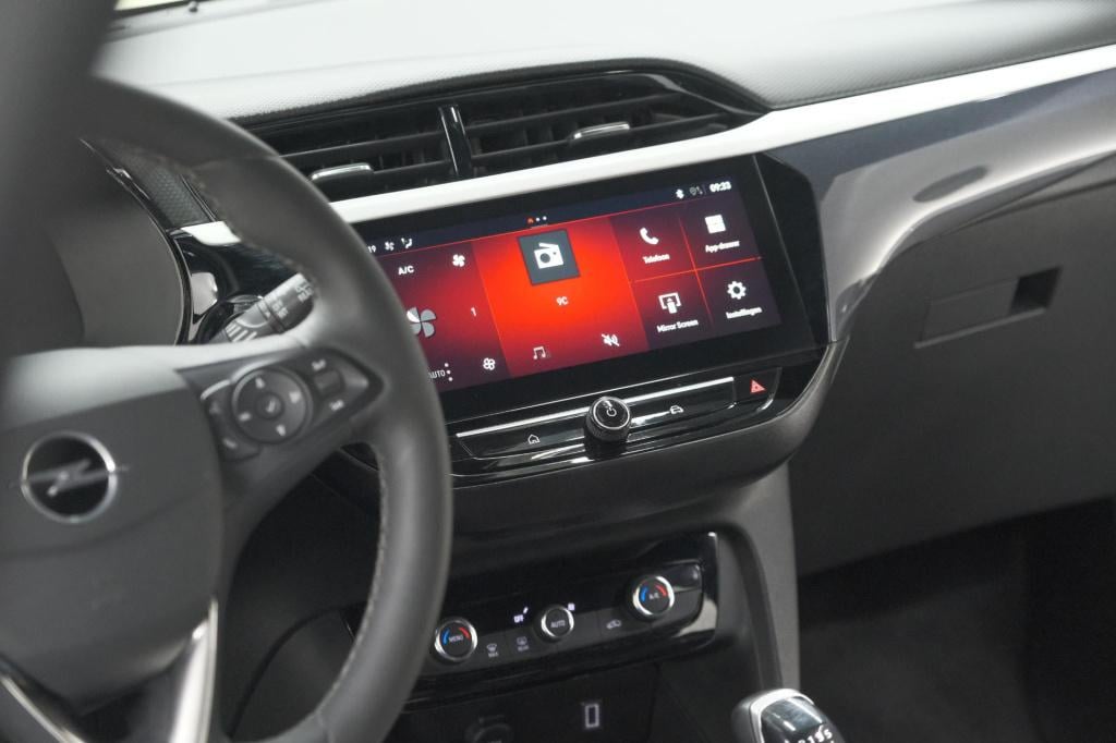 Opel Corsa turbo 100 gs | camera | dodehoekdetectie | navigatie | apple car