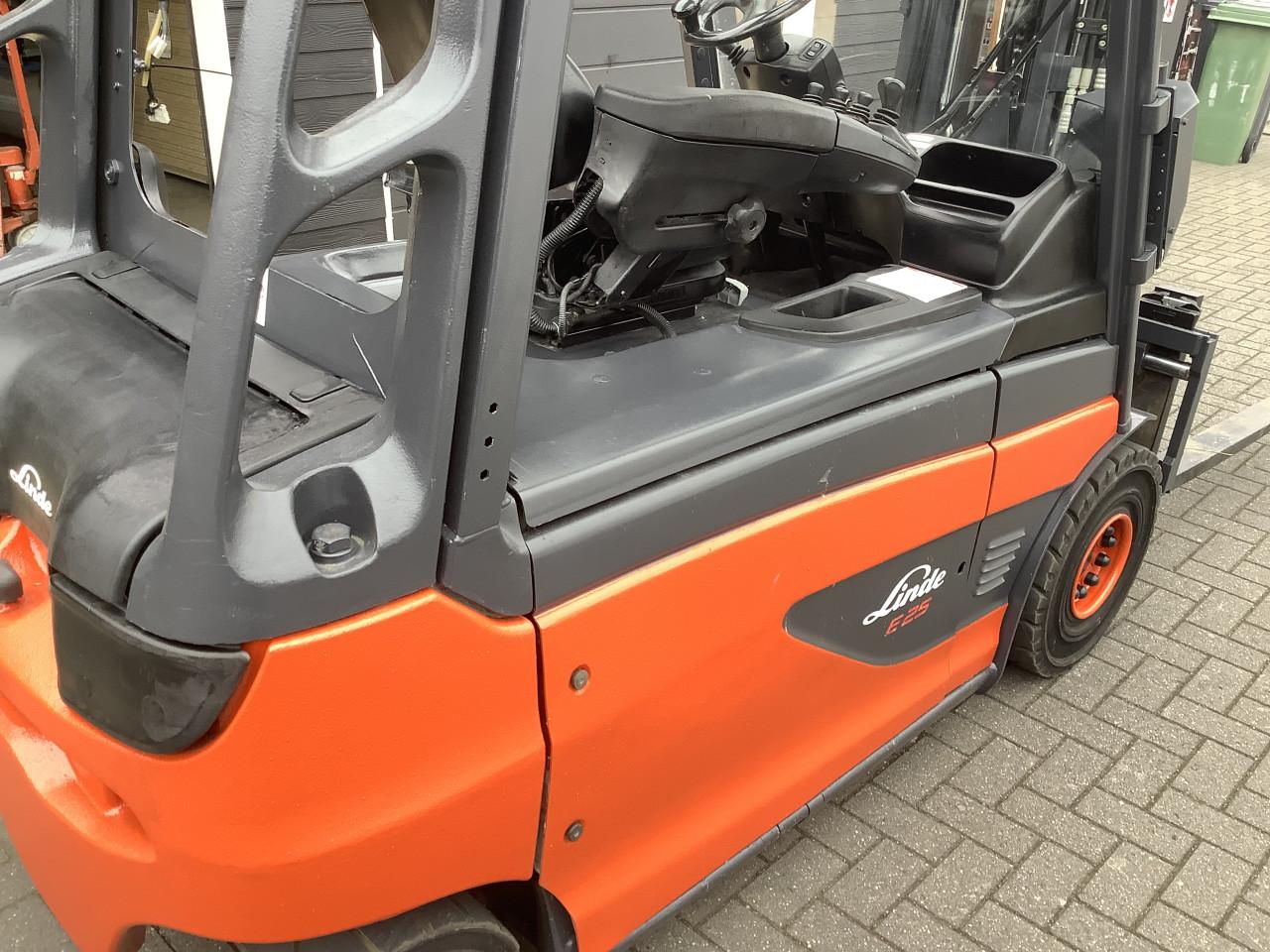Linde E25L-01 elektrische heftruck