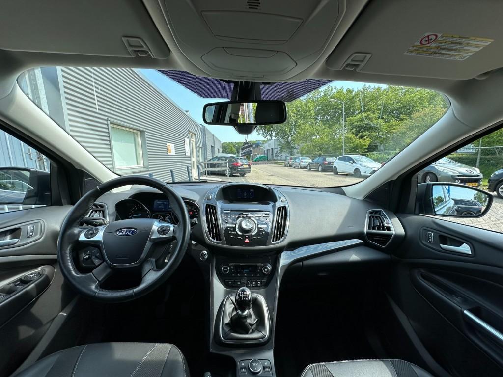 Ford Kuga 1.6 titanium trekhaak pdc stoelverwarming