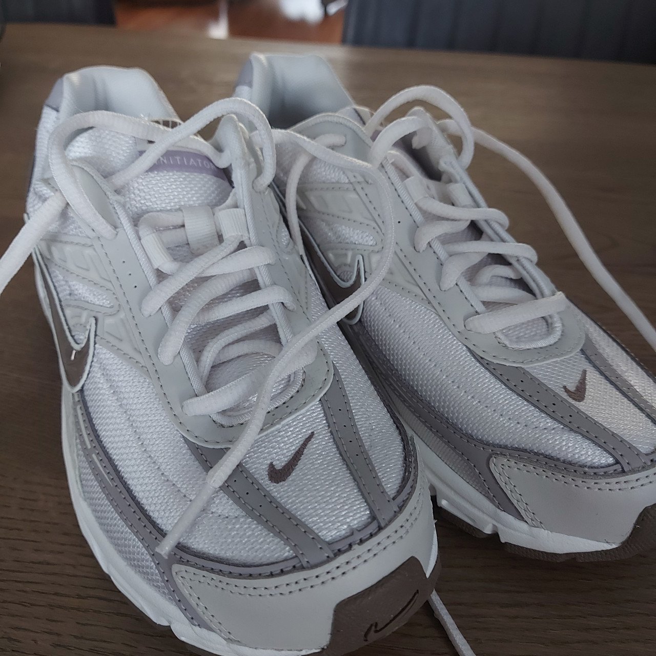 Nike dames sneakers nieuw!
