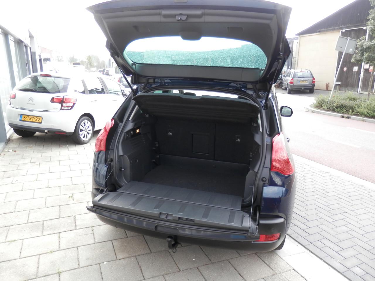 Auto Garant Biedt Aan: Peugeot 3008 1.6 THP ST