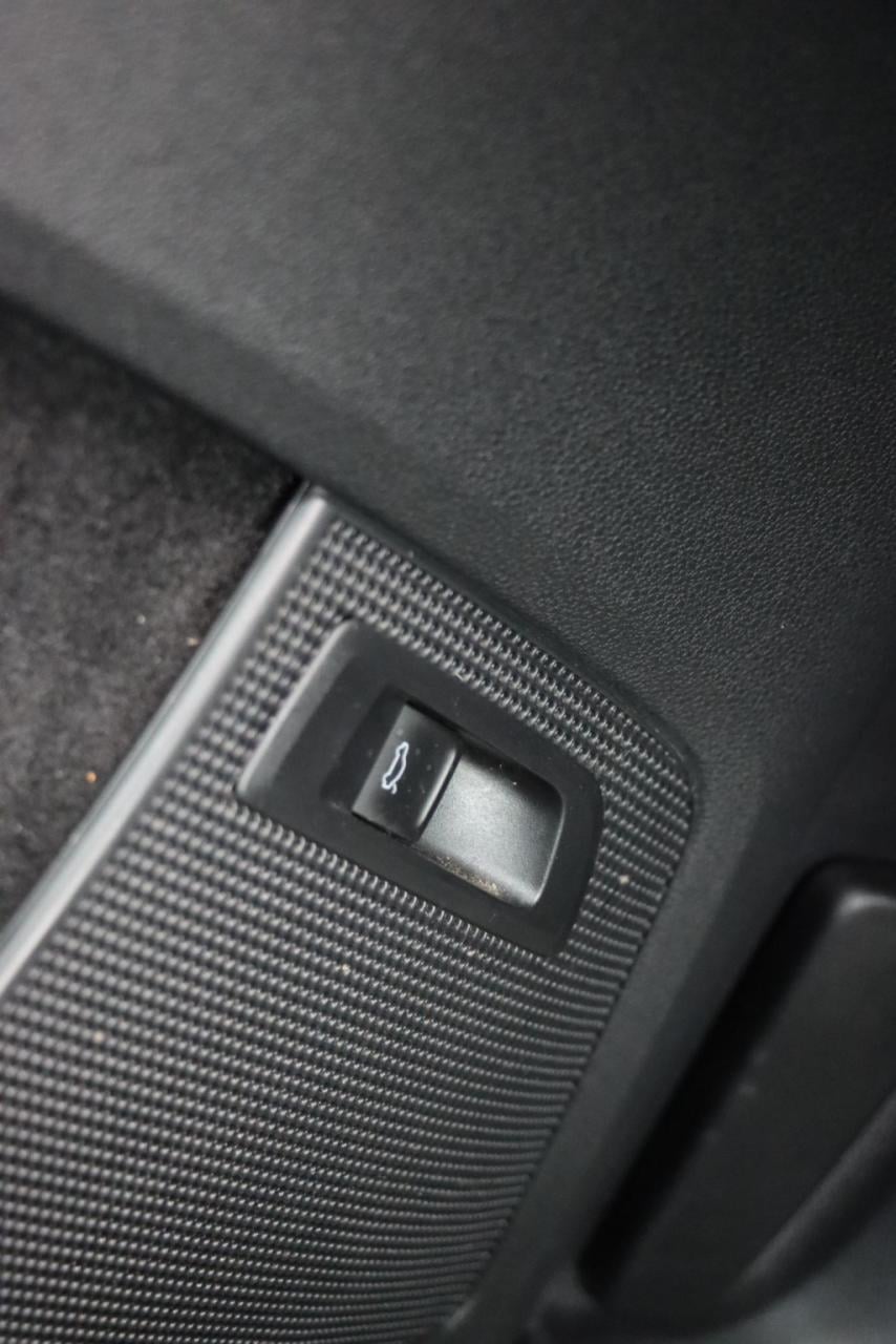 Skoda Kodiaq 1.5 tsi sportline business 150pk dsg7 | trekhaak | pano | memo