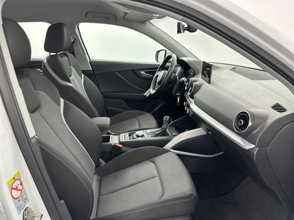 Audi Q2 35 tfsi cod automaat virtual pdc