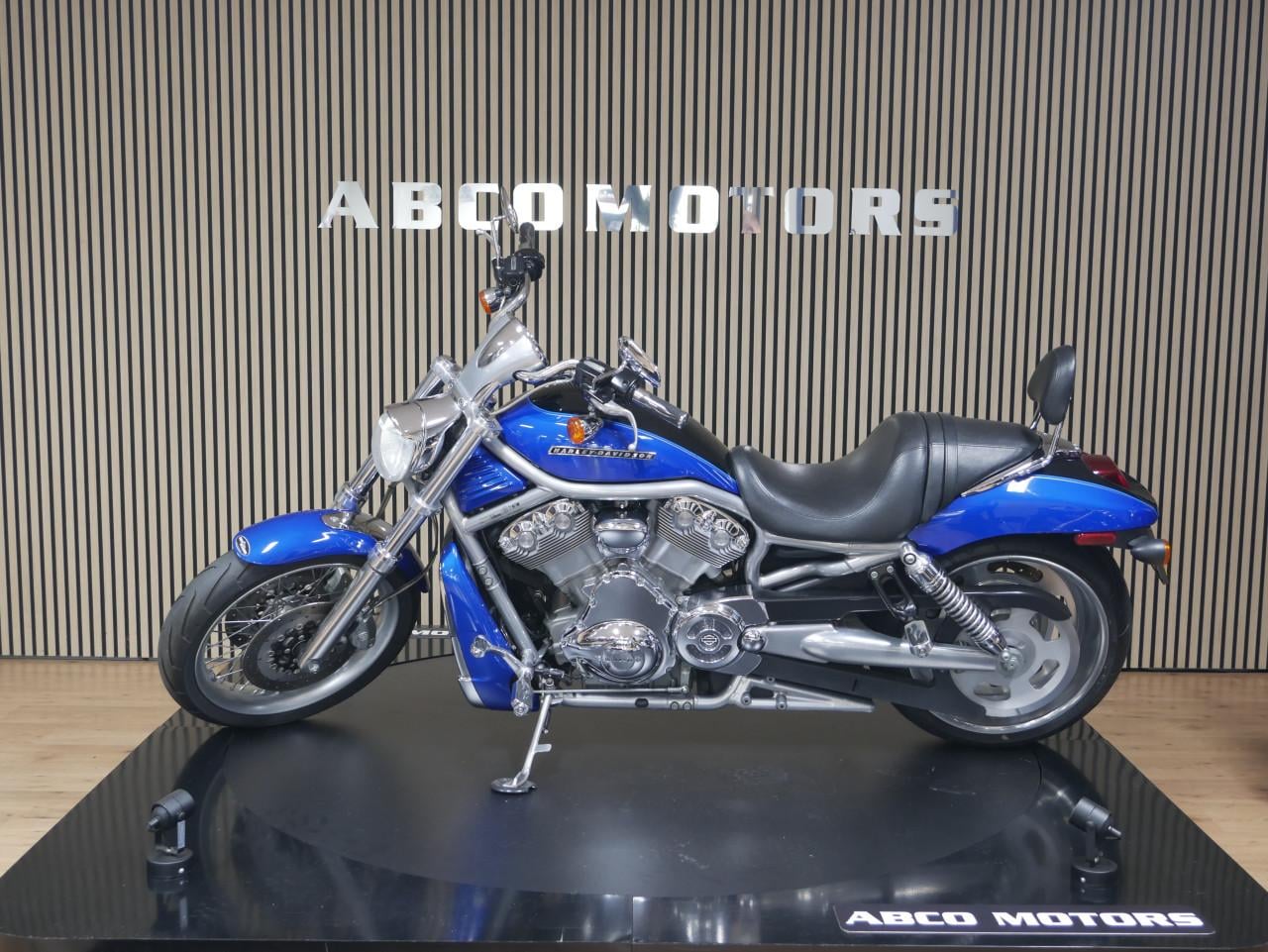 HARLEY-DAVIDSON VRSCAWA V-ROD ABS