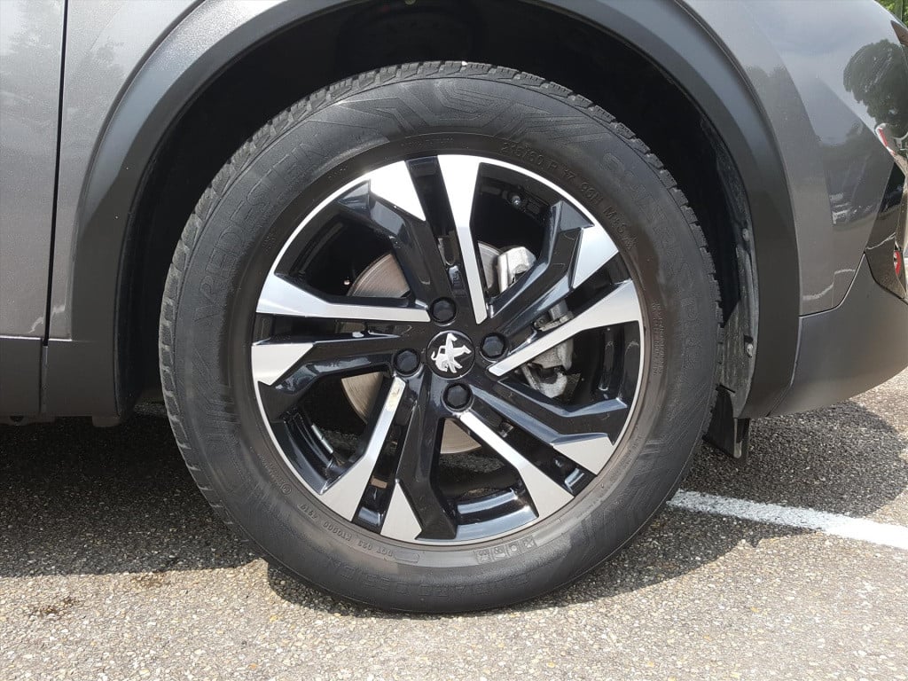 Peugeot 2008 1.2 puretech 100pk allure navigatie | trekhaak | cruise & clim