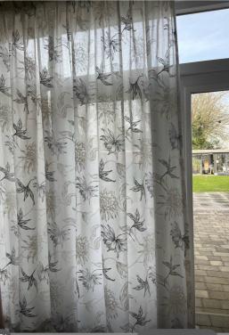 In between gordijnen met print