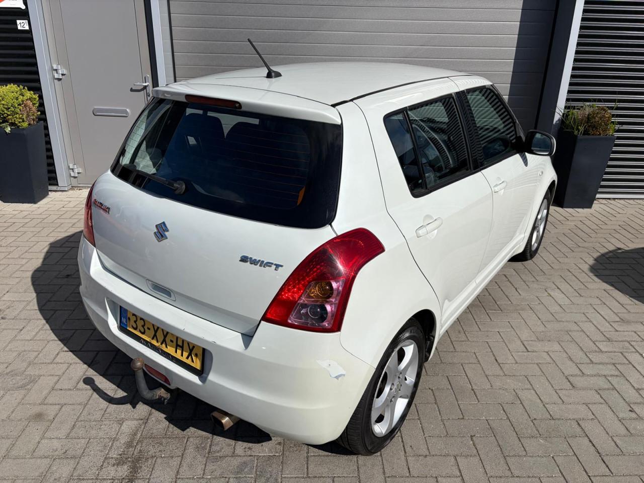 Suzuki Swift 1.3 Shogun / Airco / Trekhaak / Lichtmetaal