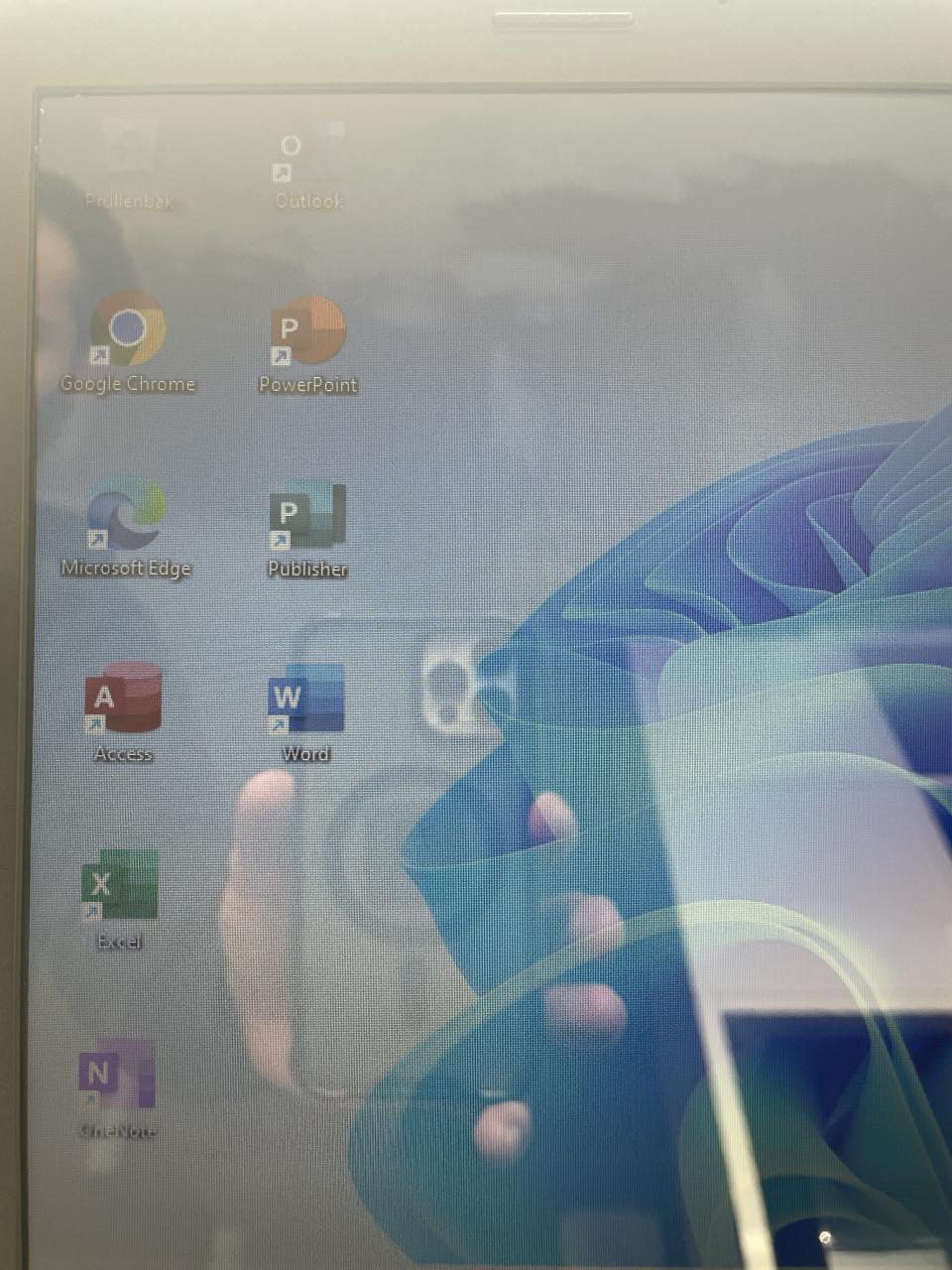 Asus 15.6 inch / met Windowd 11 ssd en office pakket