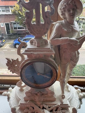 Vintage pendule,  of schoorsteenklok.