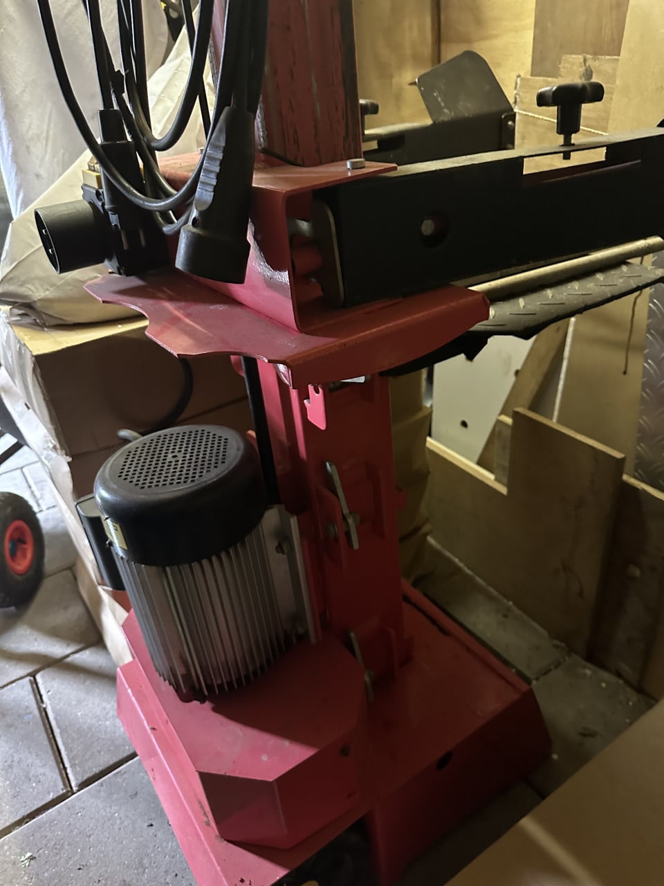 Verticale houtkloof machine 8 ton