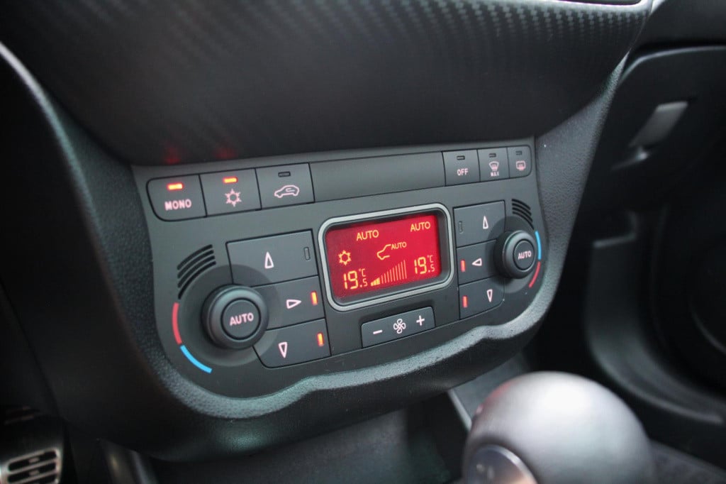 Alfa Romeo MiTo 1.4 t multiair turbo veloce 170pk tct - rosso alfa - dab - 