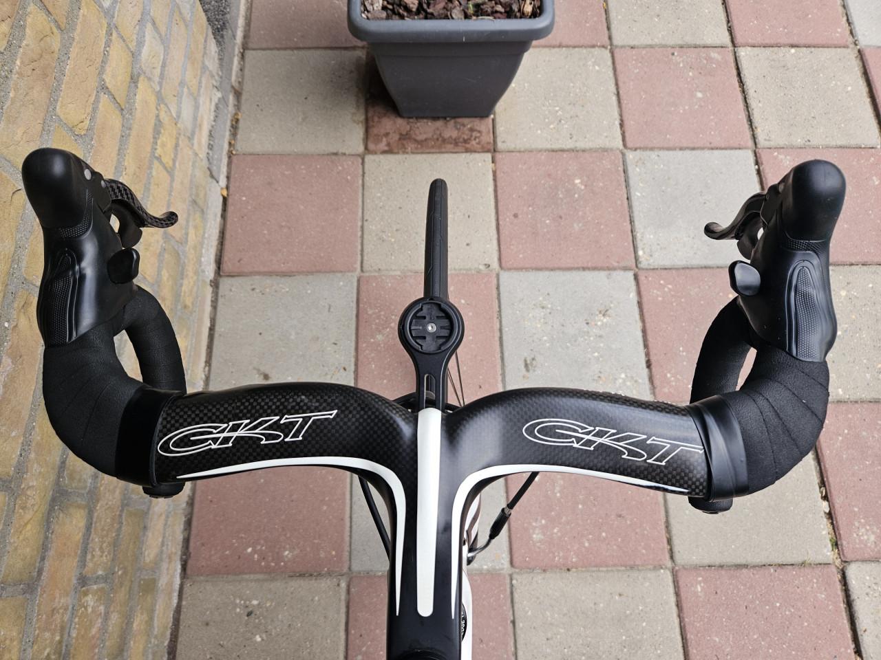 CKT SSP 589 Carbon racer met Campagnolo Record 11-speed