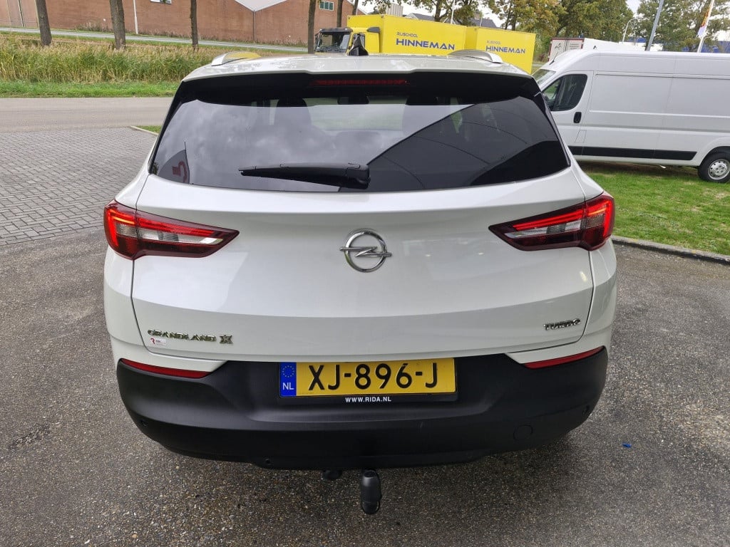 Opel Grandland X 1.2 turbo business +