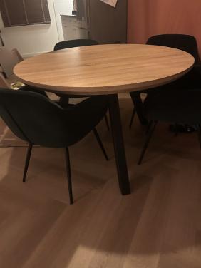 Ronde eettafel