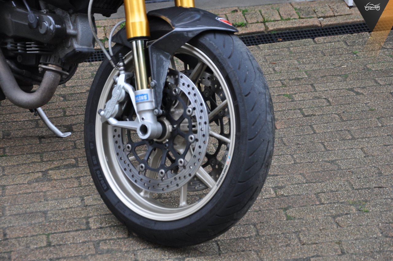 Ducati Monster 1100 S