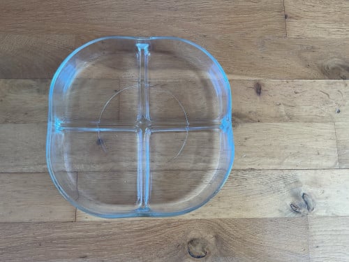 Glazen vakjes schaal € 1