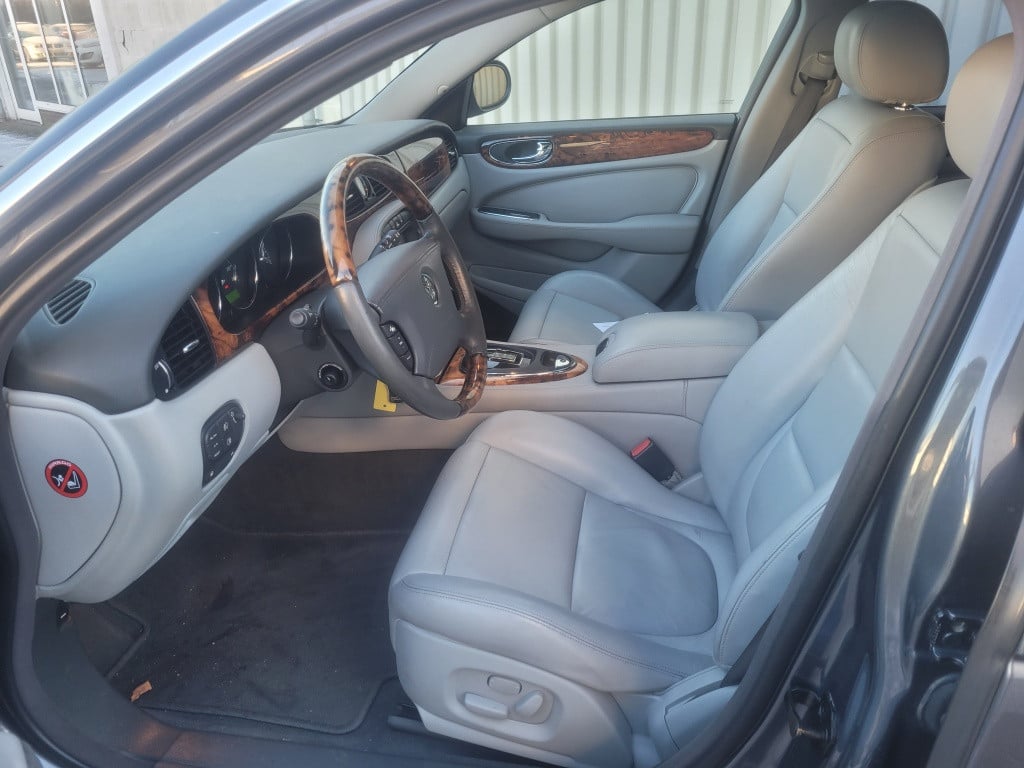 Jaguar Xj 3.0 v6 sport