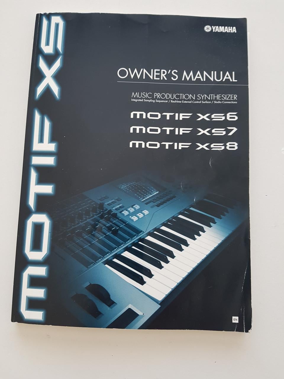 YAMAHA MOTIF XS6 ,met gigbag, met veel sample pakketten !!