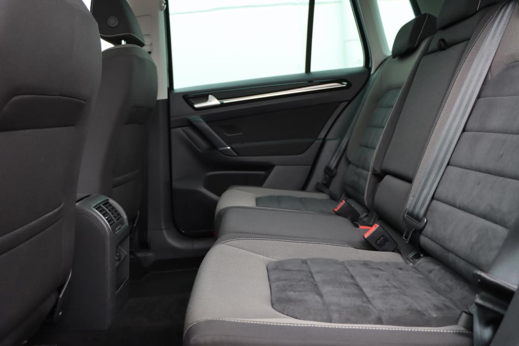 Volkswagen Golf Sportsvan 1.4 tsi highline dsg7 125pk