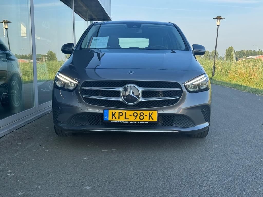 Mercedes-Benz B-Klasse 180 style automaat , achteruitrijcamera